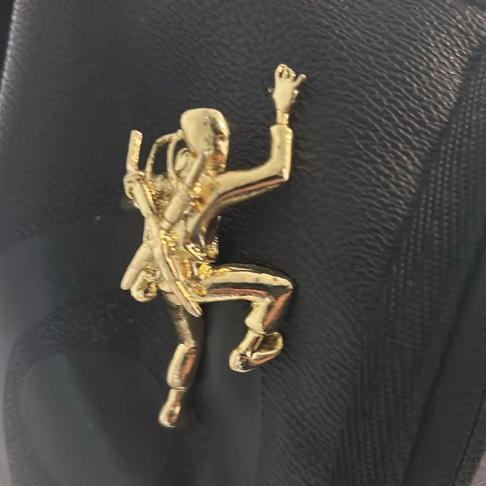 SPRAY-GROUND 11 ninja backpack - AMAZING FIND Previously used 🔥 - Picture 13 of 17